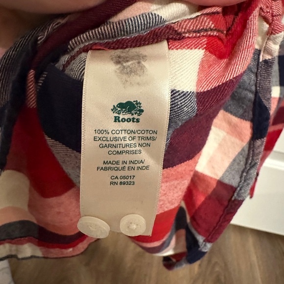 Roots Red Blue White Plaid Button Down Shirt Flannel Size Small - Picture 7 of 7